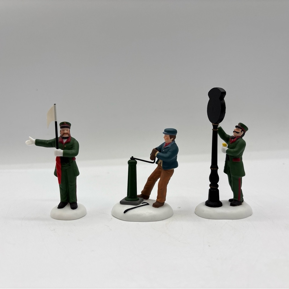 Dept 56 1999 Vintage HVC Dickens Village Busy Railway Station Set Of 3 56.58464